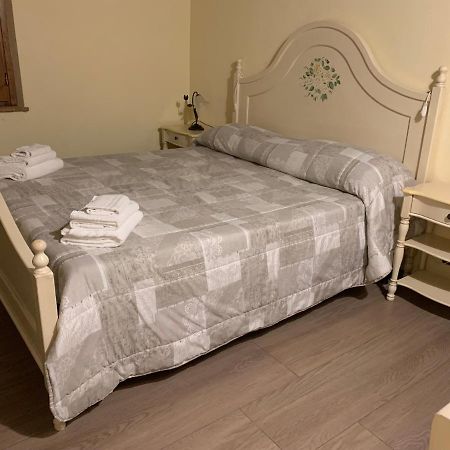 Relais La Leopolda Panzió Cortona Kültér fotó