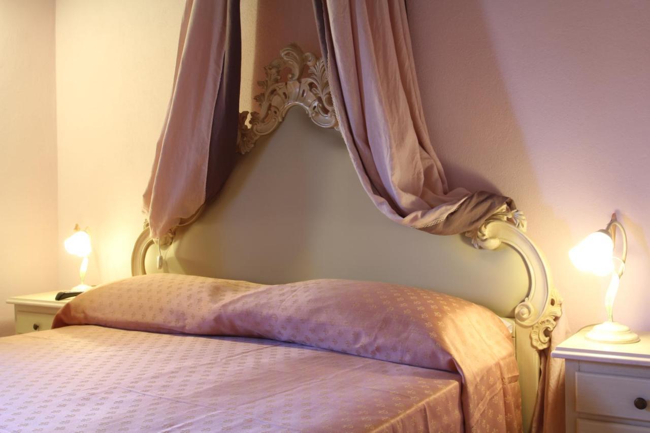 Relais La Leopolda Panzió Cortona Kültér fotó
