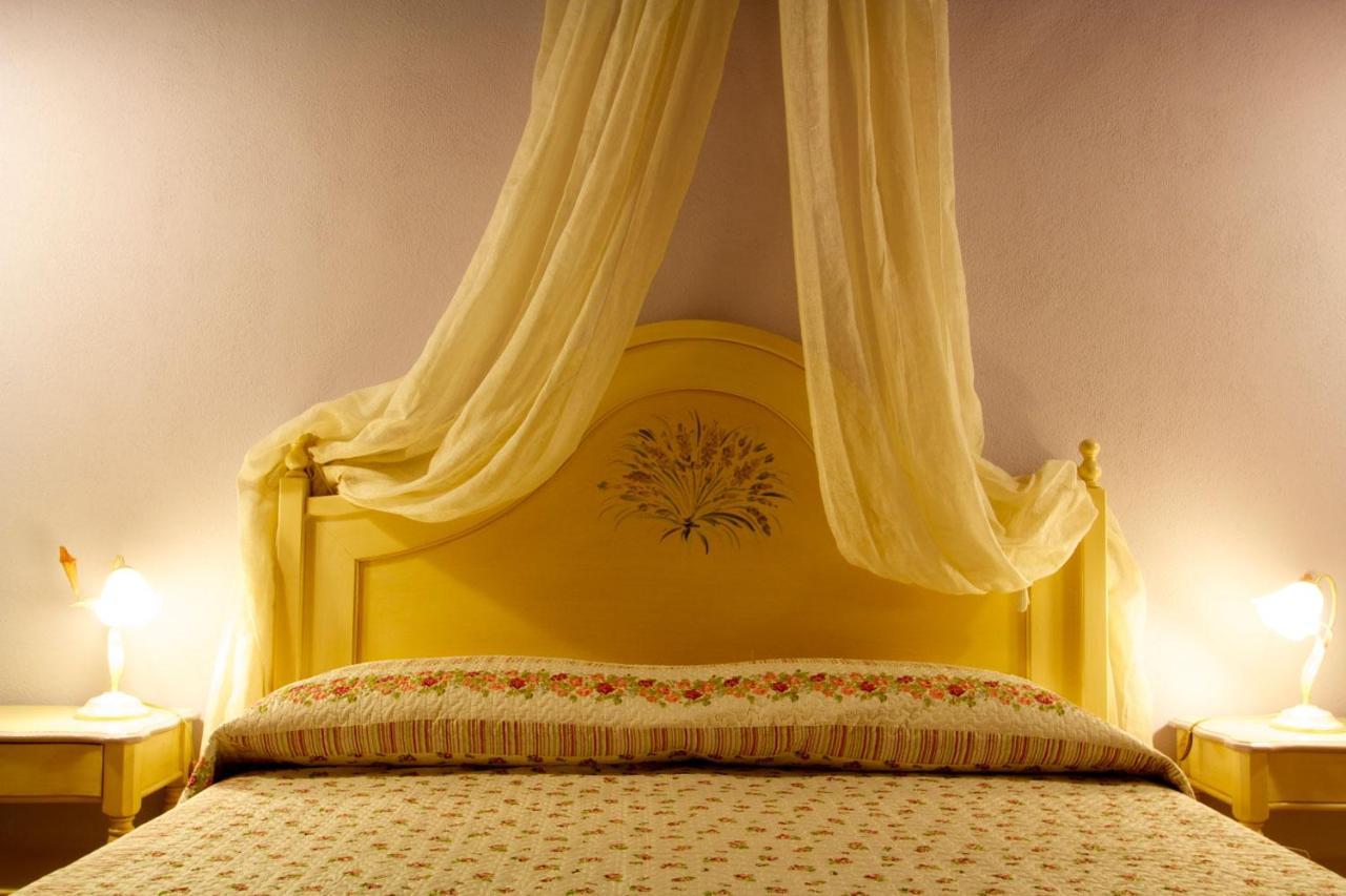 Relais La Leopolda Panzió Cortona Kültér fotó