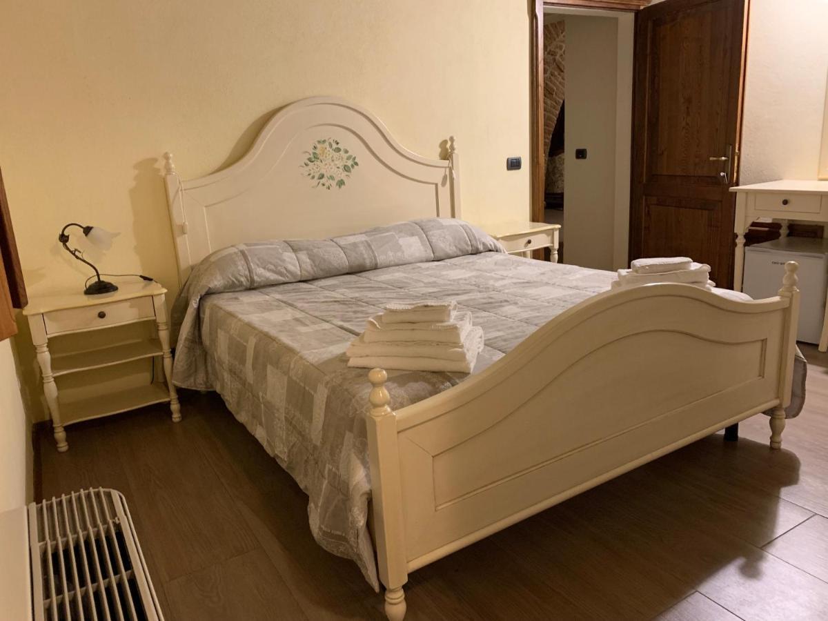 Relais La Leopolda Panzió Cortona Kültér fotó