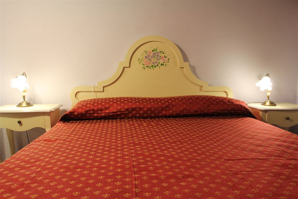 Relais La Leopolda Panzió Cortona Kültér fotó